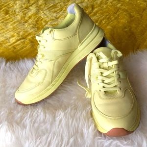 Everlane womens sneaker size 11 yellow